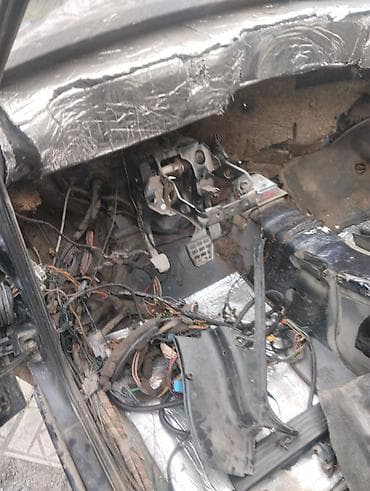 генератор на гольф: Volkswagen Golf: 1996 г., 2 л, Ручные, Бензин, Хэтчбэк — 4