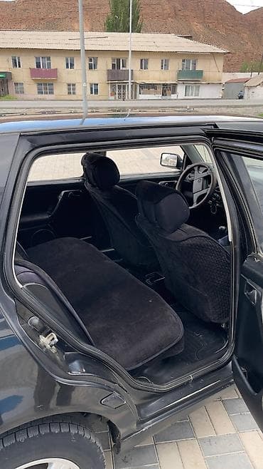 хода стирим: Volkswagen Golf: 1992 г., Механика, Хэтчбэк — 2
