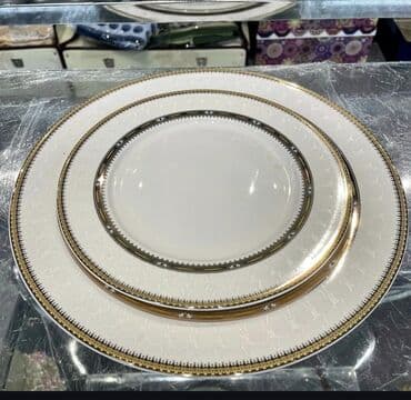 шырдак национальной: Продаю чайно - столовый сервиз на 12 персон, 110 предметов. Привезен — 4