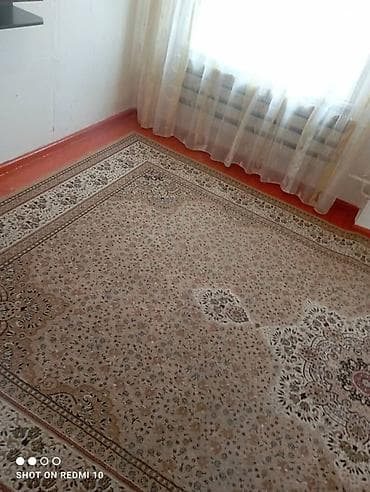 Продается 2 комнатная квартира в городе Токтогул горячая холодная вода — 1
