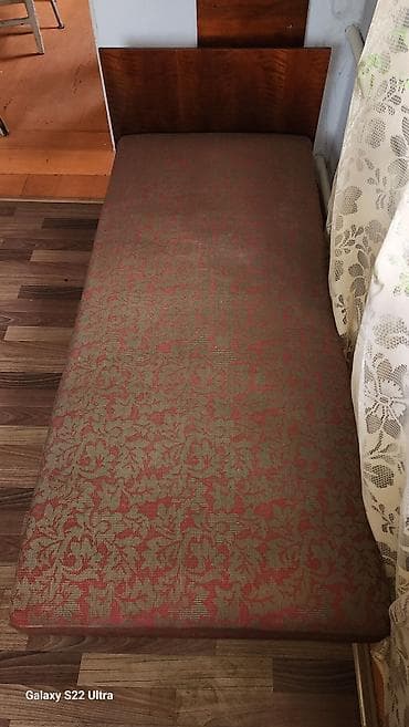 Эмерек: Бүктөмө диван, Колдонулган — 10