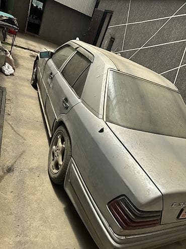 супорт ипсум: Mercedes-Benz W124: 1993 г., 3.2 л, Автомат, Газ, Седан — 1