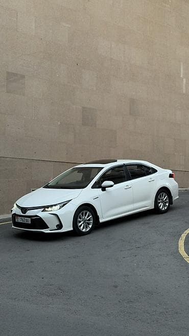 Toyota Corolla: 2020 г., Вариатор, Гибрид, Седан — 1