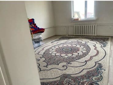 продаю дувух этажный дом: Продается просторный двух этажный дом. Район Дордой Тендик 5.5 сотых — 6