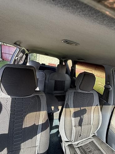 jak авто: Toyota Ipsum: 1996 г., 2 л, Автомат, Бензин, Минивэн — 4