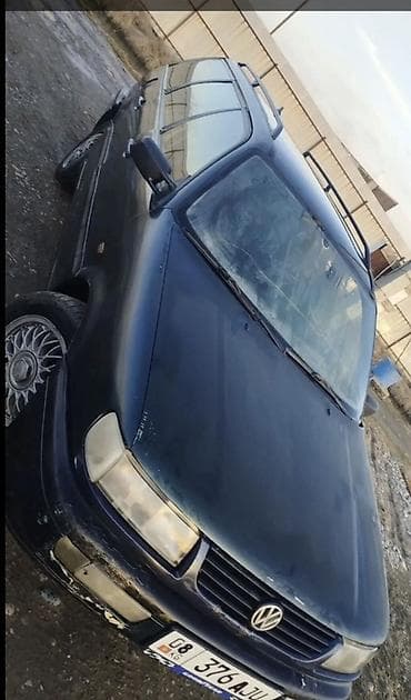 боз белер: Volkswagen Passat Variant: 1994 г., Кол менен иштөөчү, Бензин, Универсал — 8