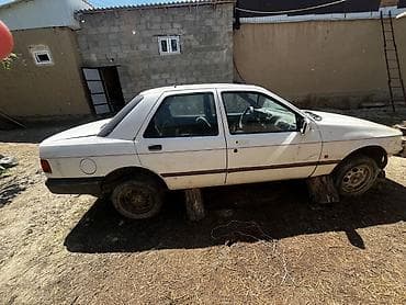 пасат б5: Ford Sierra: 1986 г., 2 л, Механика, Седан — 4