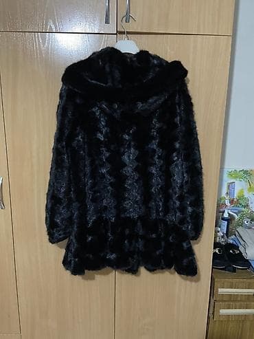 скупка шуба: Два женских меховых изделия. 1) Шуба-пальто из меха Кролика (цвет — 4