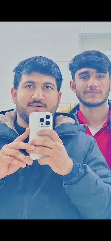 x 3 pro: IPhone SE 2022, Серебристый, Кабель — 1