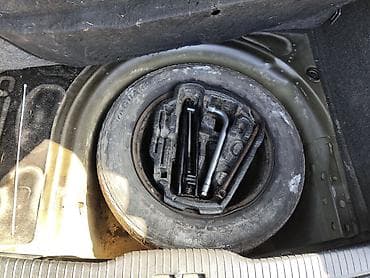 Volkswagen: Volkswagen Golf: 2002 г., 2 л, Механика, Бензин, Хэтчбэк — 10