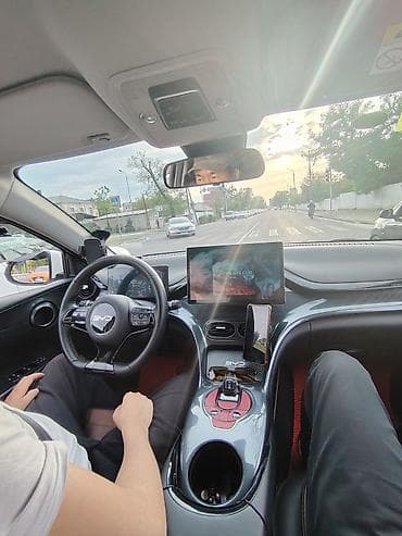 BYD: BYD E2: 2025 г., 0.1 л, Автомат, Электромобиль, Кроссовер — 8