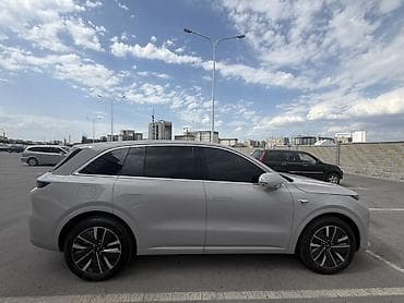 Lixiang L6: 2025 г., 1.5 л, Гибрид, Кроссовер — 4