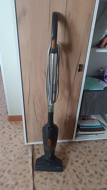 пылесос мешок: Вертикальный проводной пылесос - Форм‑фактор: компактный вертикальный — 1