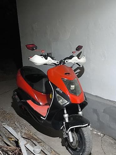 100 куб: Тип скутера Daelim, 70 куб. см, Бензин, Б/у — 3