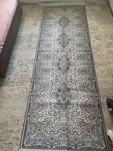 накладная борода: Ковровая дорожка — 3