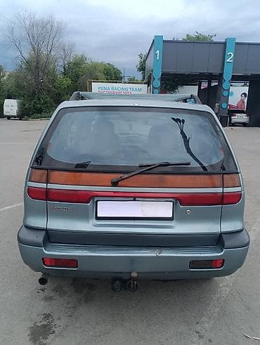 Mitsubishi Space Wagon: 1997 г., 2 л, Механика, Бензин, Минивэн at lalafo.kg Mitsubishi Space Wagon: 1997 г., 2 л, Механика, Бензин, Минивэн