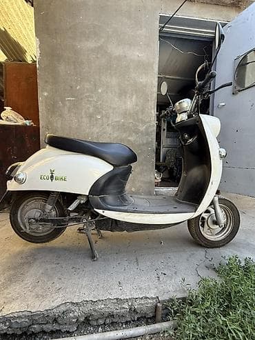 Электроскутер ECO BIKE, городской, белый Подойдет для поездок по