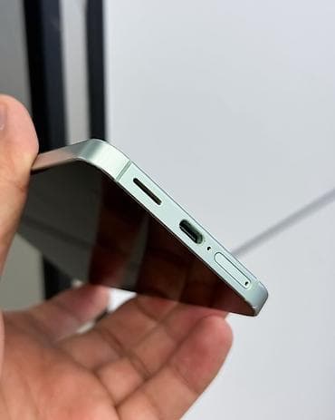 samsung galaxy j5 2017: Samsung Galaxy S25, Б/у, 256 ГБ, цвет - Зеленый, В рассрочку, 1 SIM, eSIM — 5