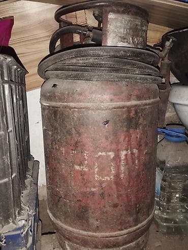 Газовый баллон с горелкой ( шланг больше 3 метров) газа почти полный at lalafo.kg Газовый баллон с горелкой ( шланг больше 3 метров) газа почти полный