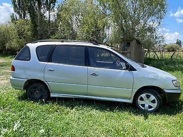 Унаа сатуу: Toyota Ipsum: 1997 г., 2 л, Кол менен иштөөчү, Бензин, Вэн/Минивэн — 1