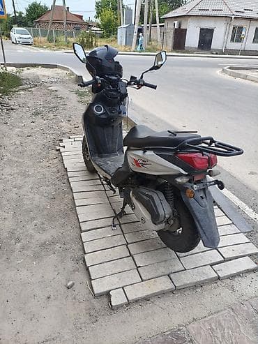 макс: Скутер Самурай вплолном входу надо поменят задний вариатор есть эле — 1