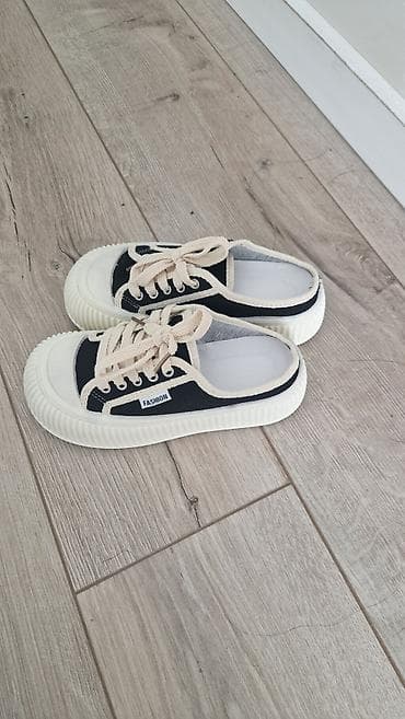 foot patch: Продаю новые женские кеды 35 размера. Заказывала себе, но не подошёл — 2