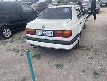 mini coper: Volkswagen Vento: 1993 г., 1.8 л, Механика, Бензин, Седан — 4