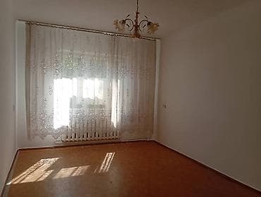 2 комнаты, 49 м², 105 серия, 2 этаж, Косметический ремонт — 1