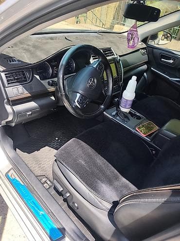 corolla 2016: Toyota Camry: 2015 г., Седан — 7
