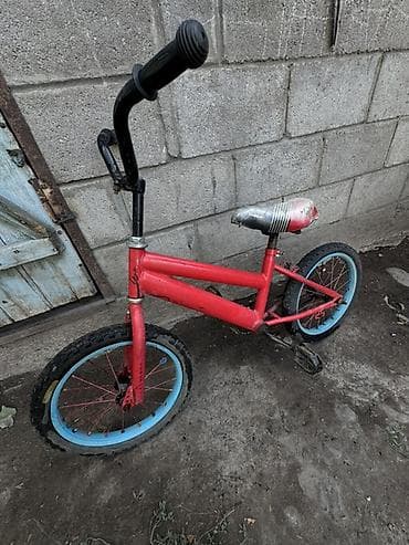 детская качалка: Детский велосипед BMX-стиля с колесами около 16 дюймов. - Рама и — 3