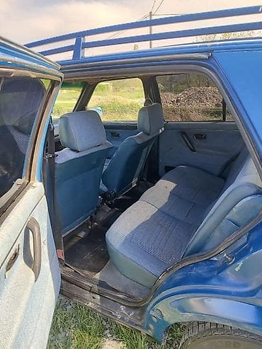 картинги бишкек: Volkswagen Golf: 1988 г., 1.6 л, Кол менен иштөөчү, Бензин, Хетчбек — 5