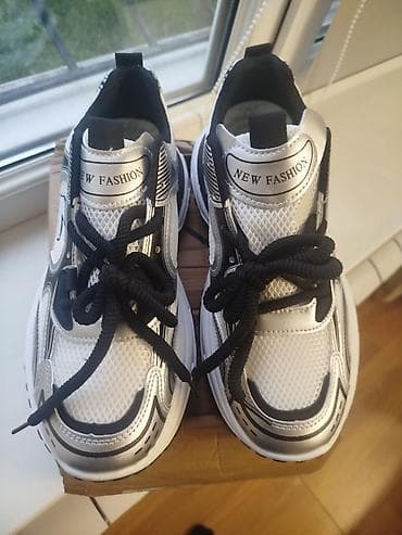 osiris d3: 40-размер. Толстая подошва которая увеличивает рост при ношении на 3-5 — 5