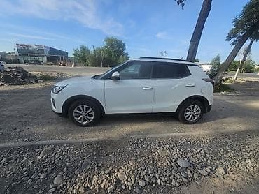 авто кытай: Ssangyong Tivoli: 2019 г., 1.5 л, Автомат, Бензин, Хэтчбэк — 3