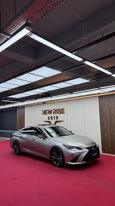 Lexus: Lexus ES: 2022 г., 2.5 л, Автомат, Гибрид, Седан — 1