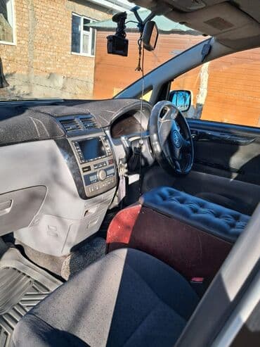 кемпинг дом на колесах: Toyota Ipsum: 2003 г., 2.4 л, Автомат, Бензин, Минивэн — 4