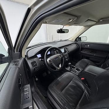 одна комната: Ford Flex: 2017 г., Кроссовер — 6