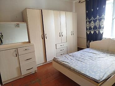 осб панель: Спальный гарнитур в светлом дубовом оттенке. Состав: - Кровать — 3