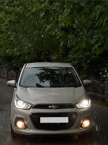 corolla 2016: Chevrolet Spark: 2016 г., 1 л, Вариатор, Бензин, Хэтчбэк — 6