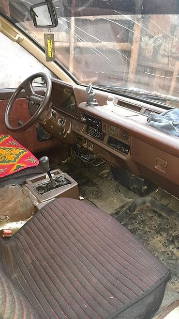 дэу матиз 1: Toyota Lite Ace: 1985 г., 1.5 л, Кол менен иштөөчү, Бензин, Вэн/Минивэн — 5