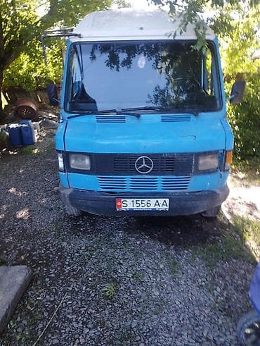 Mercedes-Benz T1: 1984 г., Бус