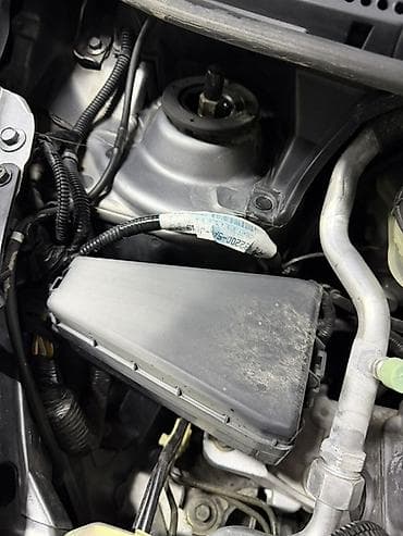Продажа авто: Honda Fit: 2003 г., 1.5 л, Автомат, Бензин, Хэтчбэк — 6