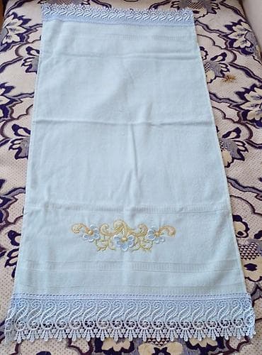 цветочница: Нарядное полотенце для рук/лица светло‑голубого цвета. - Материал — 2
