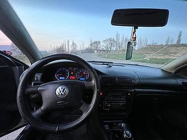 пасат в4: Volkswagen Passat: 2003 г., 2 л, Ручные, Бензин, Седан — 10