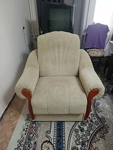 Комплект мягкой мебели, Б/у, Самовывоз, цвет - Бежевый