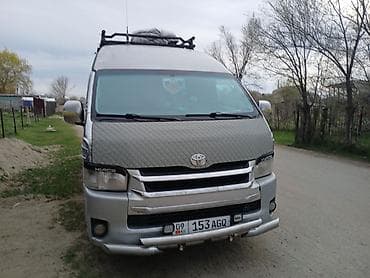 Toyota Hiace: 2008 г., 2.7 л, Ручные, Газ, Фургон