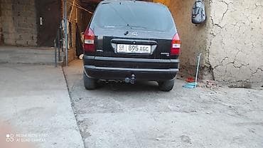 Транспорт: Opel Zafira: 2002 г., 1.8 л, Механика, Бензин, Минивэн — 4