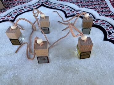 бев 3: Ароматизаторы для автомобиля в подвесных флаконах - Форм‑фактор — 10