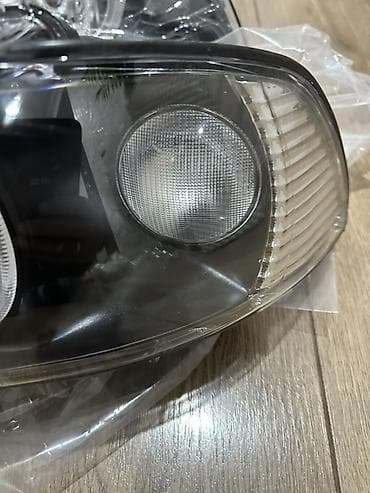 вмв 3: Комплект передних фар BMW — 2