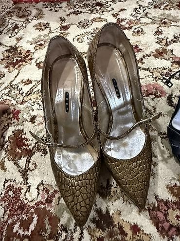 giorgio armani: Туфли-лодочки на высоком каблуке с ремешком Mary Jane. - Цвет — 2