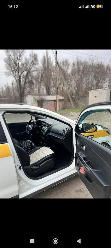 mini cuper: Kia Rio: 2016 г., 1.6 л, Ручные, Бензин, Седан — 5